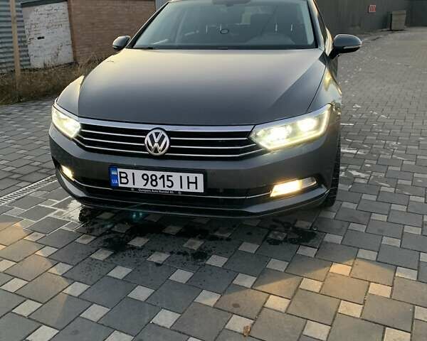 Серый Фольксваген Пассат, объемом двигателя 1.6 л и пробегом 153 тыс. км за 13500 $, фото 3 на Automoto.ua