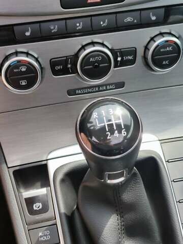 Серый Фольксваген Пассат, объемом двигателя 1.6 л и пробегом 273 тыс. км за 10500 $, фото 26 на Automoto.ua