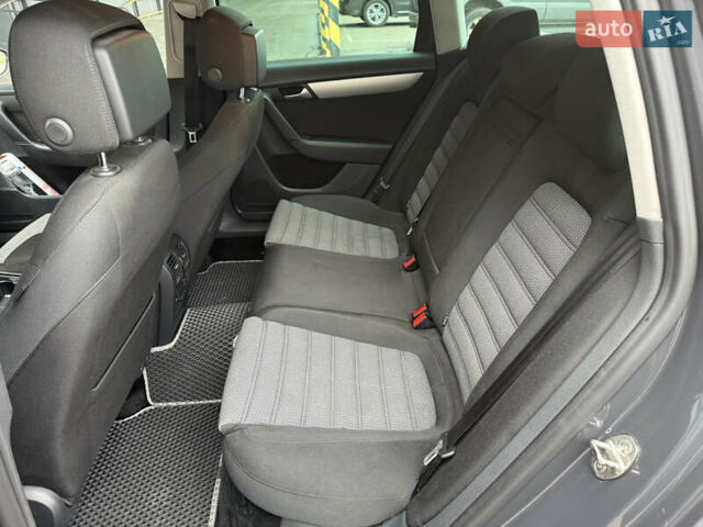 Серый Фольксваген Пассат, объемом двигателя 2 л и пробегом 324 тыс. км за 13500 $, фото 20 на Automoto.ua