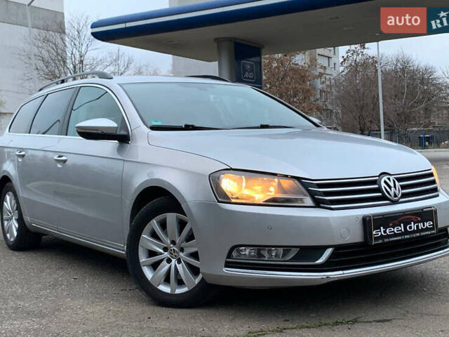 Сірий Фольксваген Пассат, об'ємом двигуна 1.97 л та пробігом 259 тис. км за 12999 $, фото 2 на Automoto.ua