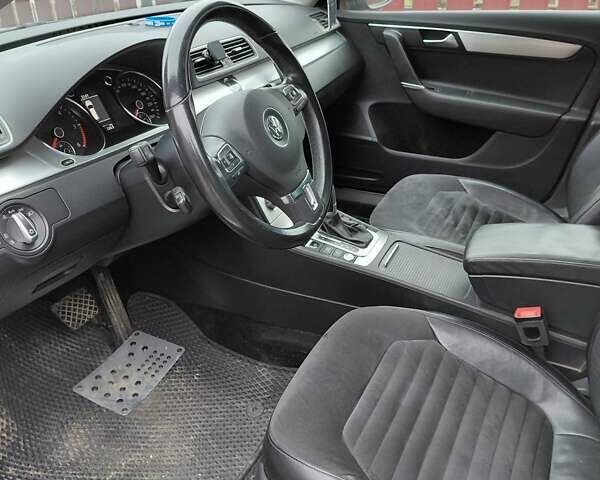 Серый Фольксваген Пассат, объемом двигателя 2 л и пробегом 207 тыс. км за 15000 $, фото 20 на Automoto.ua