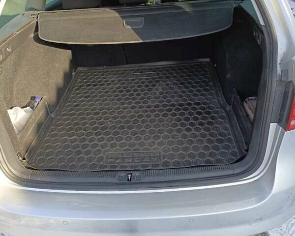 Серый Фольксваген Пассат, объемом двигателя 1.6 л и пробегом 275 тыс. км за 11000 $, фото 14 на Automoto.ua