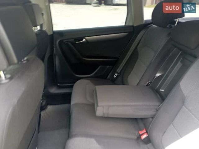 Серый Фольксваген Пассат, объемом двигателя 1.97 л и пробегом 270 тыс. км за 10999 $, фото 21 на Automoto.ua