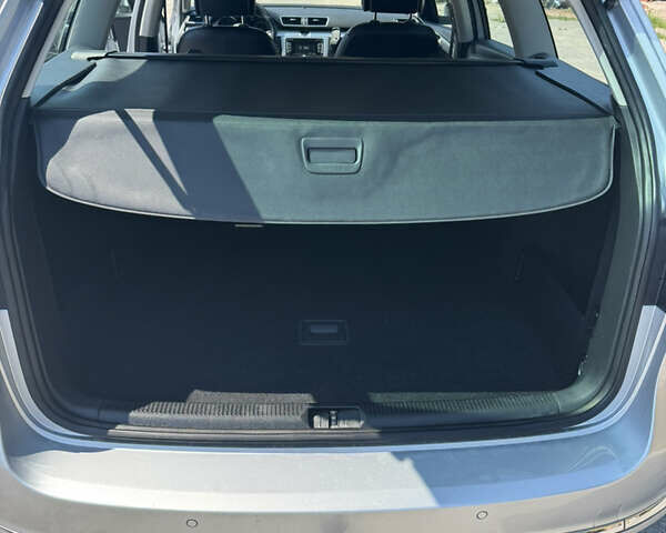 Серый Фольксваген Пассат, объемом двигателя 1.97 л и пробегом 324 тыс. км за 11100 $, фото 8 на Automoto.ua