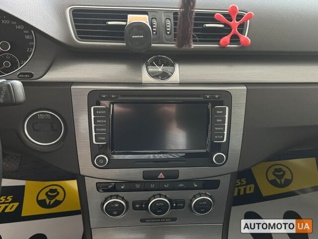 Серый Фольксваген Пассат, объемом двигателя 2 л и пробегом 204 тыс. км за 13000 $, фото 16 на Automoto.ua