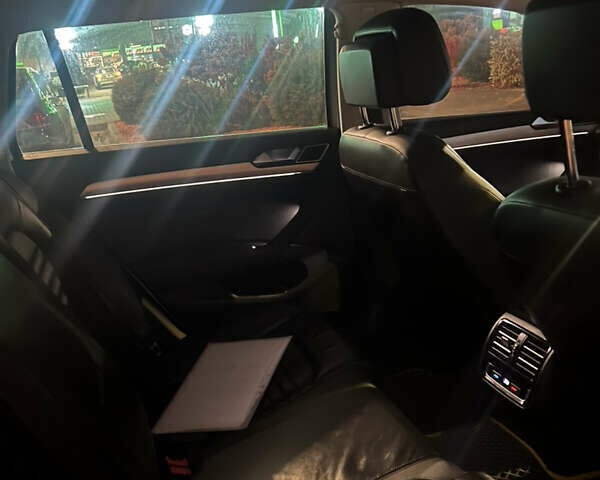 Серый Фольксваген Пассат, объемом двигателя 1.97 л и пробегом 412 тыс. км за 12999 $, фото 30 на Automoto.ua