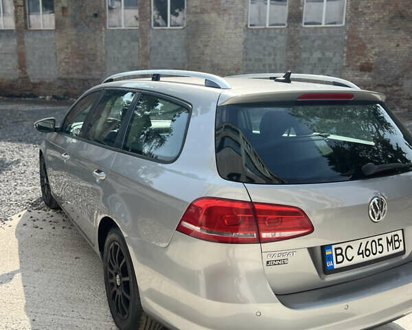 Серый Фольксваген Пассат, объемом двигателя 1.6 л и пробегом 193 тыс. км за 9500 $, фото 8 на Automoto.ua