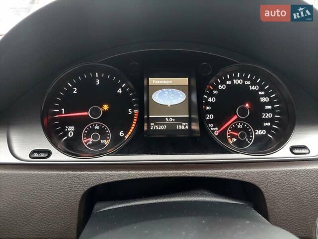 Сірий Фольксваген Пассат, об'ємом двигуна 2 л та пробігом 275 тис. км за 10900 $, фото 74 на Automoto.ua
