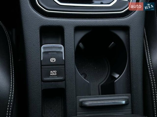 Сірий Фольксваген Пассат, об'ємом двигуна 1.97 л та пробігом 303 тис. км за 16000 $, фото 31 на Automoto.ua