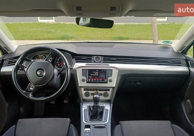 Серый Фольксваген Пассат, объемом двигателя 1.97 л и пробегом 270 тыс. км за 14000 $, фото 17 на Automoto.ua