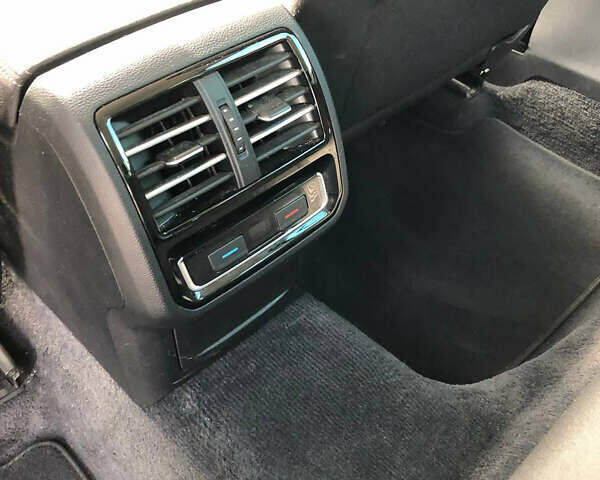 Серый Фольксваген Пассат, объемом двигателя 1.6 л и пробегом 299 тыс. км за 14250 $, фото 15 на Automoto.ua