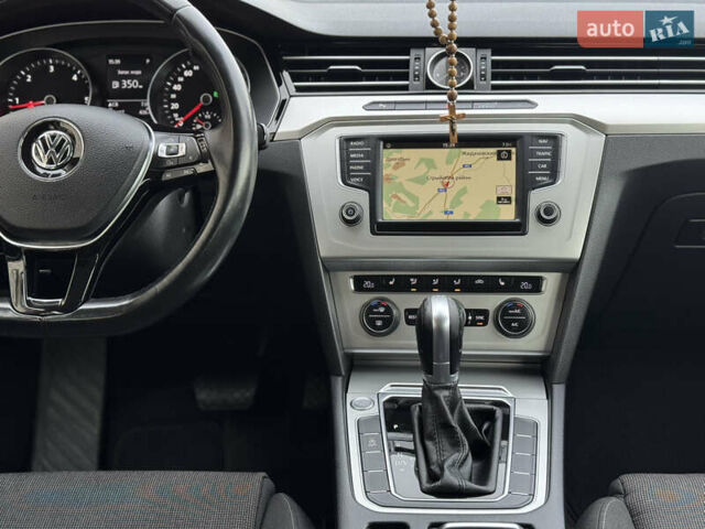 Серый Фольксваген Пассат, объемом двигателя 2 л и пробегом 248 тыс. км за 13750 $, фото 117 на Automoto.ua