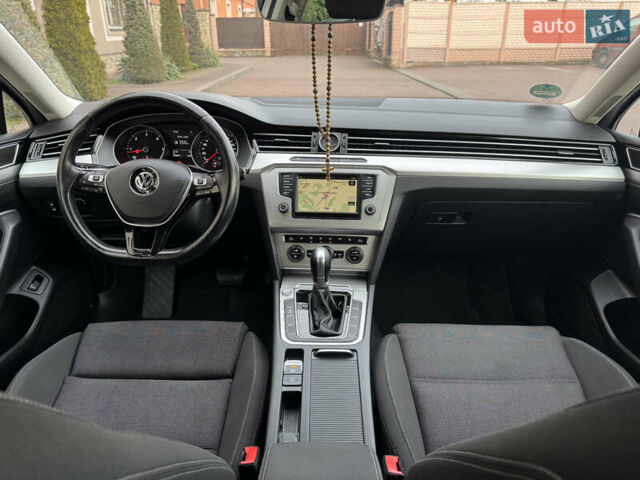 Серый Фольксваген Пассат, объемом двигателя 2 л и пробегом 248 тыс. км за 13750 $, фото 113 на Automoto.ua
