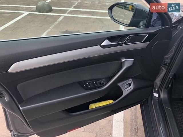 Сірий Фольксваген Пассат, об'ємом двигуна 2 л та пробігом 243 тис. км за 14800 $, фото 19 на Automoto.ua