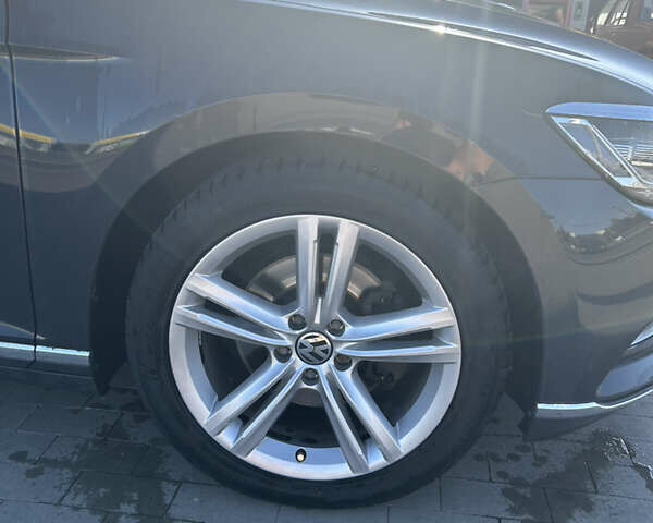 Серый Фольксваген Пассат, объемом двигателя 1.97 л и пробегом 316 тыс. км за 16200 $, фото 9 на Automoto.ua