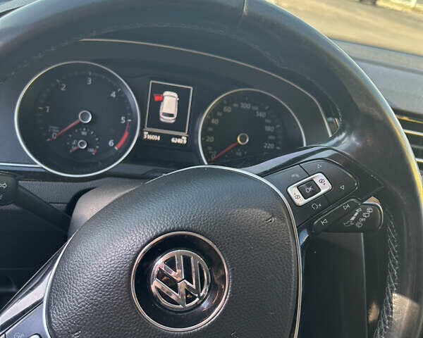 Серый Фольксваген Пассат, объемом двигателя 1.97 л и пробегом 316 тыс. км за 16200 $, фото 10 на Automoto.ua