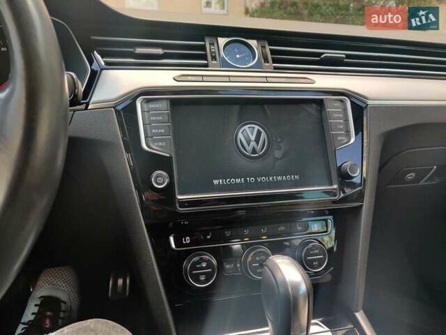 Серый Фольксваген Пассат, объемом двигателя 1.97 л и пробегом 212 тыс. км за 14999 $, фото 7 на Automoto.ua