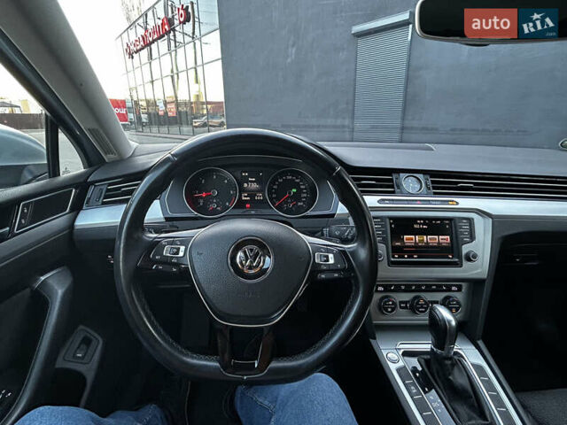 Серый Фольксваген Пассат, объемом двигателя 1.97 л и пробегом 310 тыс. км за 14700 $, фото 14 на Automoto.ua