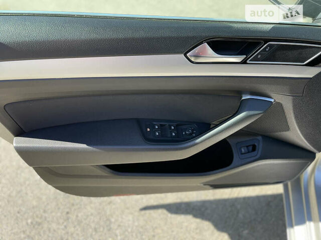 Серый Фольксваген Пассат, объемом двигателя 2 л и пробегом 259 тыс. км за 15800 $, фото 49 на Automoto.ua