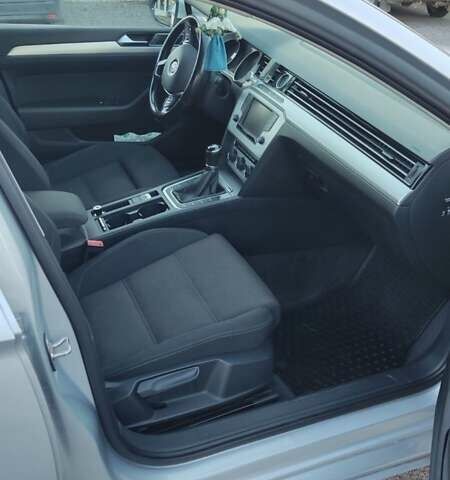 Серый Фольксваген Пассат, объемом двигателя 1.97 л и пробегом 252 тыс. км за 14300 $, фото 17 на Automoto.ua