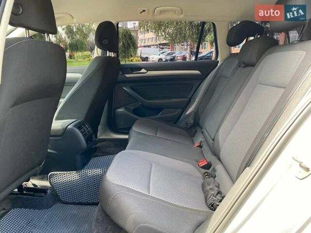 Серый Фольксваген Пассат, объемом двигателя 1.97 л и пробегом 292 тыс. км за 13400 $, фото 12 на Automoto.ua