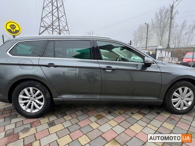 Сірий Фольксваген Пассат, об'ємом двигуна 2 л та пробігом 261 тис. км за 16000 $, фото 6 на Automoto.ua