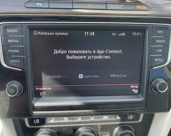 Серый Фольксваген Пассат, объемом двигателя 2 л и пробегом 245 тыс. км за 17995 $, фото 100 на Automoto.ua