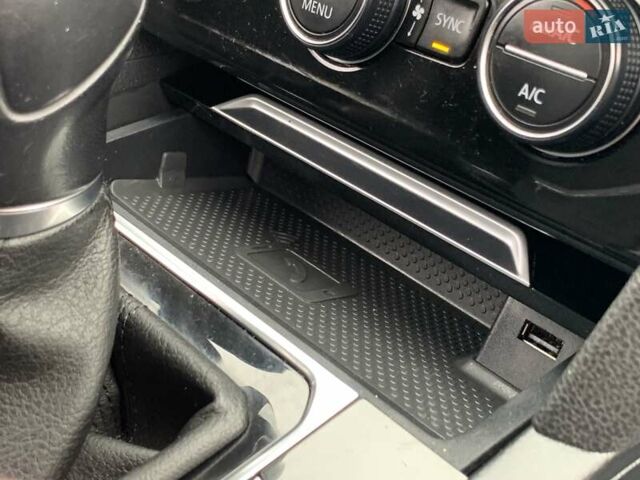 Серый Фольксваген Пассат, объемом двигателя 2 л и пробегом 182 тыс. км за 16455 $, фото 37 на Automoto.ua