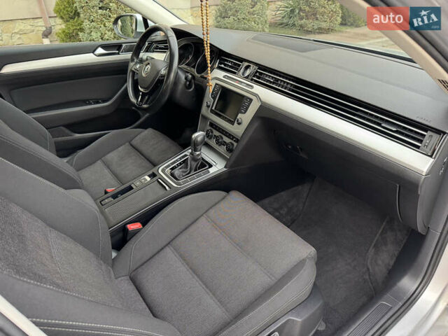 Серый Фольксваген Пассат, объемом двигателя 2 л и пробегом 248 тыс. км за 13750 $, фото 17 на Automoto.ua