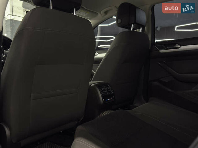 Серый Фольксваген Пассат, объемом двигателя 2 л и пробегом 257 тыс. км за 13599 $, фото 19 на Automoto.ua