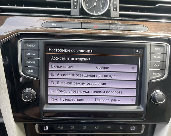 Серый Фольксваген Пассат, объемом двигателя 2 л и пробегом 245 тыс. км за 17995 $, фото 25 на Automoto.ua