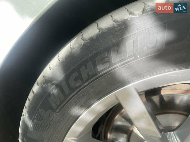 Серый Фольксваген Пассат, объемом двигателя 1.97 л и пробегом 326 тыс. км за 15999 $, фото 33 на Automoto.ua