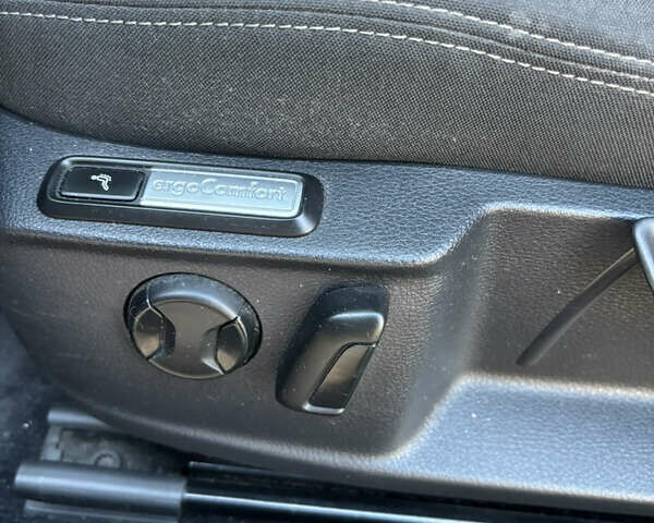 Сірий Фольксваген Пассат, об'ємом двигуна 1.97 л та пробігом 260 тис. км за 14499 $, фото 34 на Automoto.ua