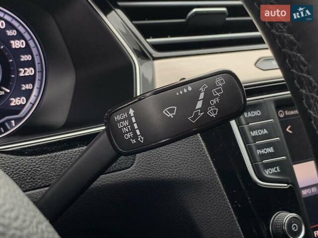 Серый Фольксваген Пассат, объемом двигателя 2 л и пробегом 182 тыс. км за 16455 $, фото 46 на Automoto.ua