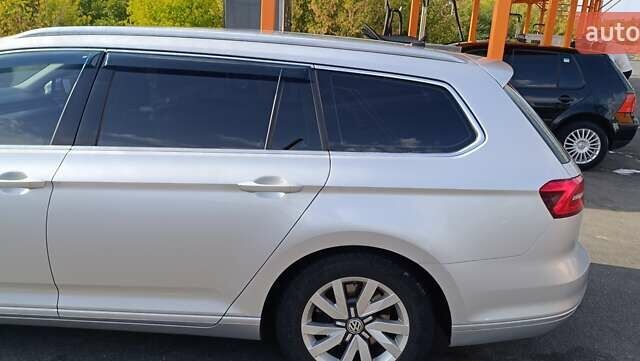 Серый Фольксваген Пассат, объемом двигателя 1.6 л и пробегом 235 тыс. км за 12800 $, фото 57 на Automoto.ua