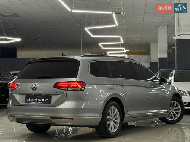 Серый Фольксваген Пассат, объемом двигателя 2 л и пробегом 257 тыс. км за 13599 $, фото 7 на Automoto.ua