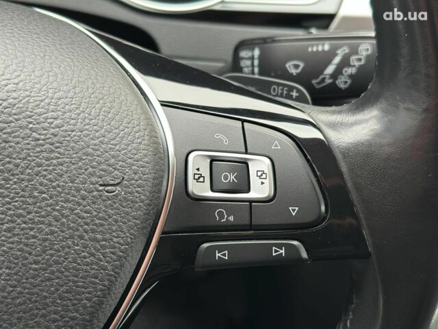 Серый Фольксваген Пассат, объемом двигателя 2 л и пробегом 283 тыс. км за 14990 $, фото 30 на Automoto.ua