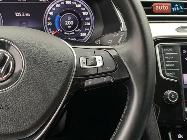 Серый Фольксваген Пассат, объемом двигателя 2 л и пробегом 182 тыс. км за 16455 $, фото 44 на Automoto.ua