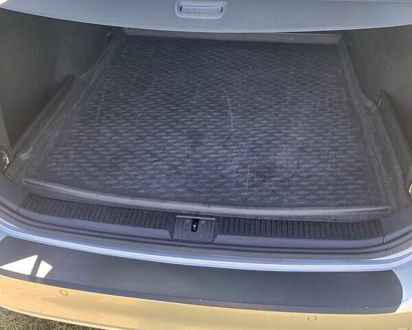 Серый Фольксваген Пассат, объемом двигателя 1.97 л и пробегом 310 тыс. км за 13200 $, фото 13 на Automoto.ua