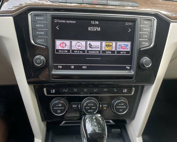 Серый Фольксваген Пассат, объемом двигателя 2 л и пробегом 245 тыс. км за 17995 $, фото 8 на Automoto.ua