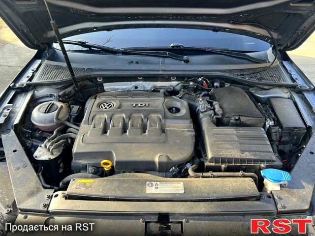 Серый Фольксваген Пассат, объемом двигателя 1.6 л и пробегом 336 тыс. км за 12900 $, фото 3 на Automoto.ua