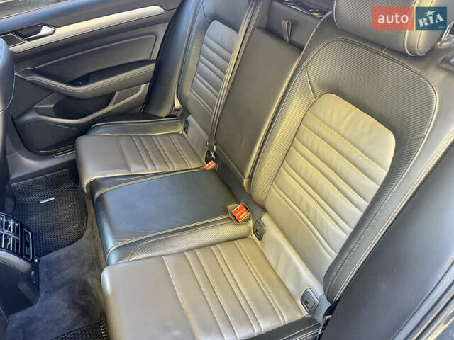 Сірий Фольксваген Пассат, об'ємом двигуна 1.97 л та пробігом 301 тис. км за 16200 $, фото 16 на Automoto.ua