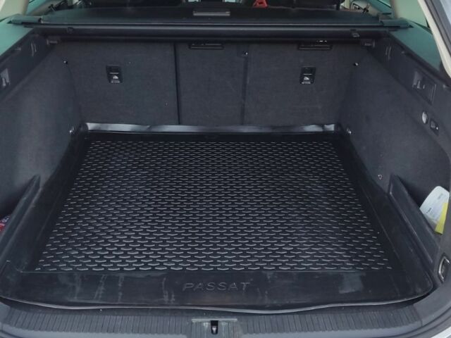 Сірий Фольксваген Пассат, об'ємом двигуна 2 л та пробігом 252 тис. км за 14200 $, фото 19 на Automoto.ua