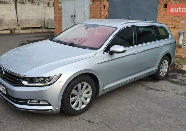 Серый Фольксваген Пассат, объемом двигателя 1.97 л и пробегом 180 тыс. км за 20000 $, фото 1 на Automoto.ua