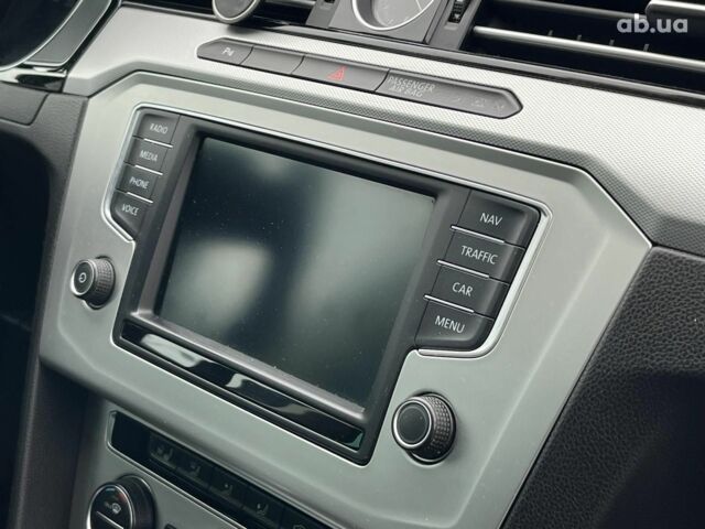 Серый Фольксваген Пассат, объемом двигателя 2 л и пробегом 300 тыс. км за 15390 $, фото 17 на Automoto.ua