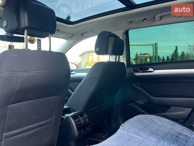 Серый Фольксваген Пассат, объемом двигателя 1.97 л и пробегом 288 тыс. км за 13700 $, фото 20 на Automoto.ua