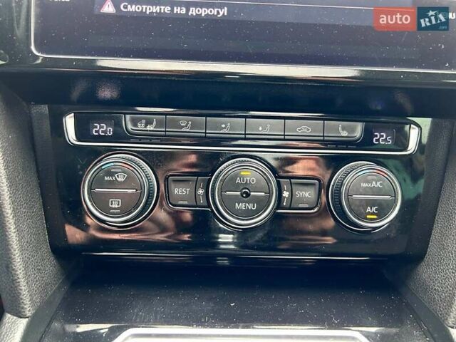 Серый Фольксваген Пассат, объемом двигателя 1.97 л и пробегом 334 тыс. км за 13000 $, фото 25 на Automoto.ua