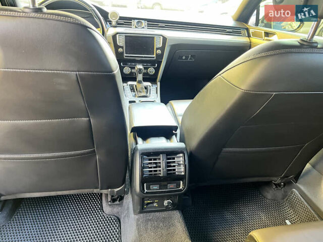 Сірий Фольксваген Пассат, об'ємом двигуна 1.97 л та пробігом 301 тис. км за 16200 $, фото 15 на Automoto.ua