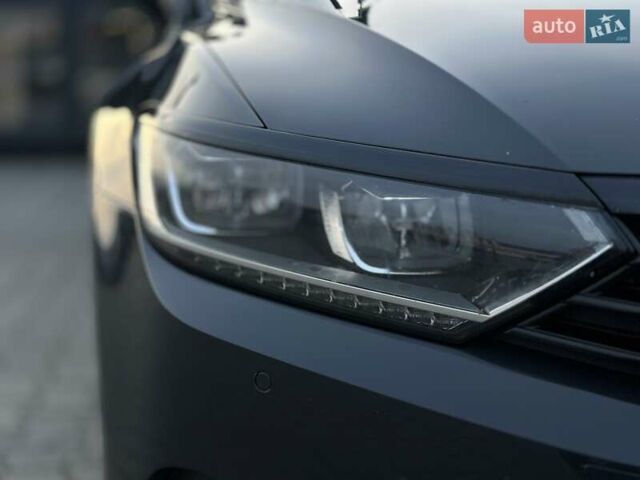 Сірий Фольксваген Пассат, об'ємом двигуна 1.97 л та пробігом 303 тис. км за 16000 $, фото 5 на Automoto.ua