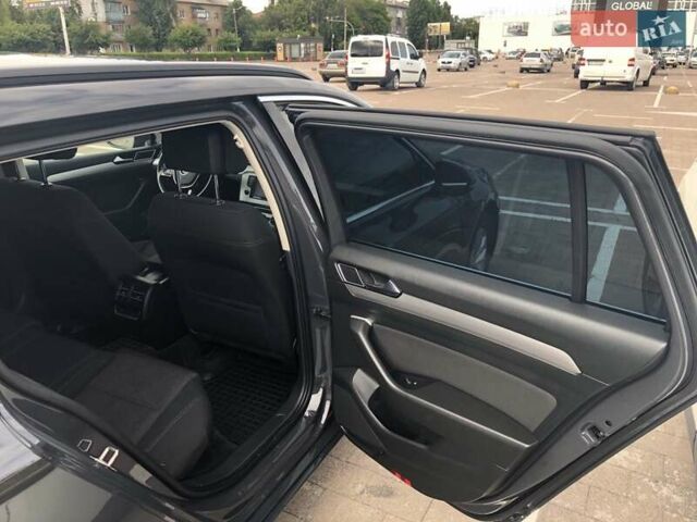 Сірий Фольксваген Пассат, об'ємом двигуна 2 л та пробігом 243 тис. км за 14800 $, фото 13 на Automoto.ua